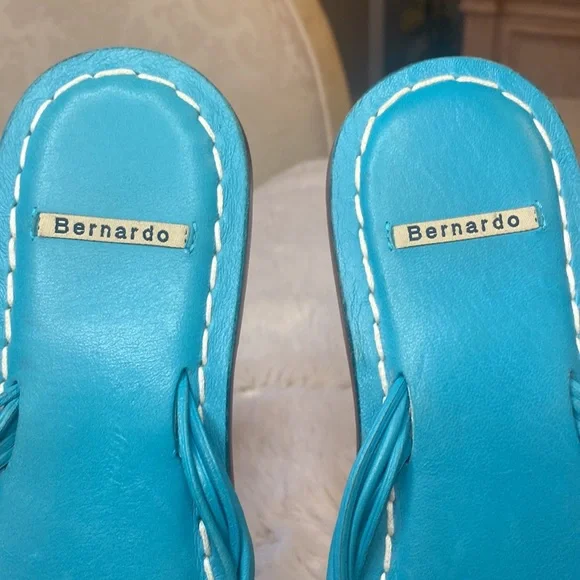 Bernardo Mosaic Leather Flat Sandal 7M - Picture 3 of 10